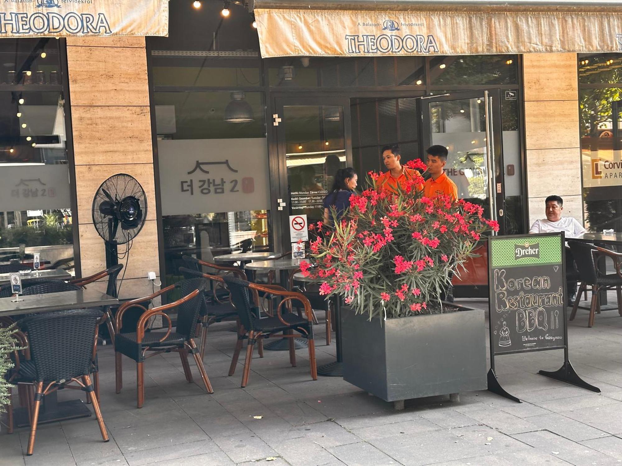 Zoe Apartman Budapest Bagian luar foto